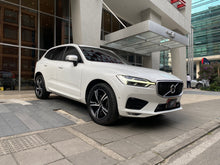 Cargar imagen en el visor de la galería, Volvo XC60 T5 R-Design Modelo 2019