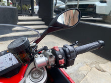 Cargar imagen en el visor de la galería, Ducati Super Sport 950 Modelo 2022