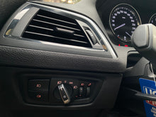 Cargar imagen en el visor de la galería, BMW 120I Paquete M Modelo 2019