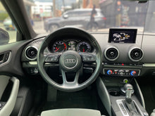 Cargar imagen en el visor de la galería, Audi A3 Sportback Progressive S-line Modelo 2017

