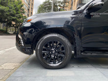 Cargar imagen en el visor de la galería, Lexus GX 460 Modelo 2022