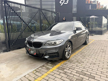Cargar imagen en el visor de la galería, BMW M235i Coupé Modelo 2015