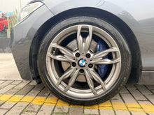 Cargar imagen en el visor de la galería, BMW M235i Coupé Modelo 2015