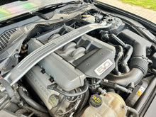 Cargar imagen en el visor de la galería, Ford Mustang GT Convertible 5.0 Modelo 2016