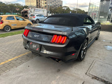 Cargar imagen en el visor de la galería, Ford Mustang GT Convertible 5.0 Modelo 2016