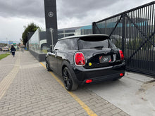 Cargar imagen en el visor de la galería, Mini Cooper SE 100 Eléctrico Modelo 2024