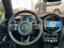 Cargar imagen en el visor de la galería, Mini Cooper SE 100 Eléctrico Modelo 2024