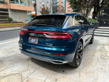 Cargar imagen en el visor de la galería, Audi Q8 55 TFSI Quattro Híbrida Modelo 2021