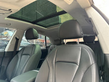 Cargar imagen en el visor de la galería, Audi Q8 55 TFSI Quattro Híbrida Modelo 2021