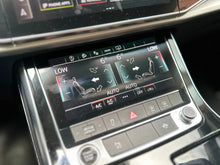 Cargar imagen en el visor de la galería, Audi Q8 55 TFSI Quattro Híbrida Modelo 2021
