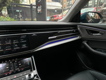 Cargar imagen en el visor de la galería, Audi Q8 55 TFSI Quattro Híbrida Modelo 2021