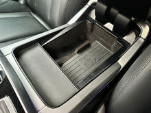 Cargar imagen en el visor de la galería, Audi Q8 55 TFSI Quattro Híbrida Modelo 2021