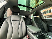 Cargar imagen en el visor de la galería, Audi Q8 55 TFSI Quattro Híbrida Modelo 2021