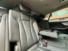 Cargar imagen en el visor de la galería, Audi Q8 55 TFSI Quattro Híbrida Modelo 2021