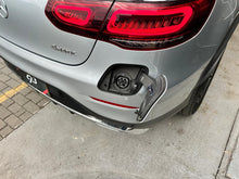Cargar imagen en el visor de la galería, Mercedes-Benz GLC 300e Coupé 4MATIC Modelo 2022