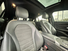 Cargar imagen en el visor de la galería, Mercedes-Benz GLC 300e Coupé 4MATIC Modelo 2022