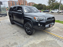 Cargar imagen en el visor de la galería, Toyota 4Runner SR5 Modelo 2023