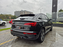 Cargar imagen en el visor de la galería, Audi Q5 Sportback Modelo 2022