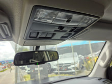 Cargar imagen en el visor de la galería, Toyota 4Runner SR5 Modelo 2023