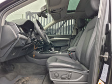 Cargar imagen en el visor de la galería, Audi Q5 Sportback Modelo 2022