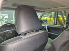 Cargar imagen en el visor de la galería, Toyota 4Runner SR5 Modelo 2023