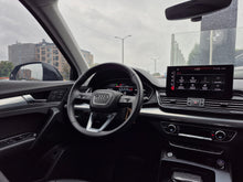 Cargar imagen en el visor de la galería, Audi Q5 Sportback Modelo 2022