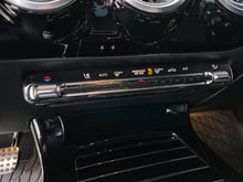 Cargar imagen en el visor de la galería, Mercedes-Benz AMG A35 4Matic Modelo 2023
