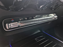 Cargar imagen en el visor de la galería, Mercedes-Benz GLB 200 Modelo 2022