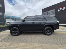 Cargar imagen en el visor de la galería, Toyota 4Runner SR5 Modelo 2023