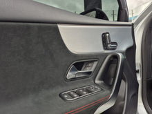 Cargar imagen en el visor de la galería, Mercedes-Benz AMG A35 4Matic Modelo 2023
