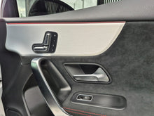 Cargar imagen en el visor de la galería, Mercedes-Benz AMG A35 4Matic Modelo 2023