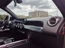 Cargar imagen en el visor de la galería, Mercedes-Benz GLB 200 Modelo 2022
