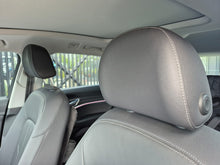 Cargar imagen en el visor de la galería, Audi E-Tron Quatro Prestige Modelo 2023