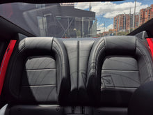 Cargar imagen en el visor de la galería, Ford Mustang GT Modelo 2024