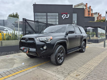 Cargar imagen en el visor de la galería, Toyota 4Runner SR5 Modelo 2023