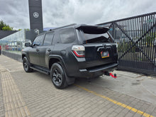 Cargar imagen en el visor de la galería, Toyota 4Runner SR5 Modelo 2023