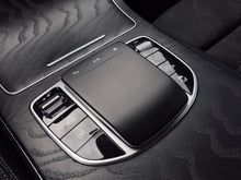 Cargar imagen en el visor de la galería, Mercedes-Benz Glc 300 e 4matic Modelo 2022