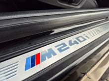 Cargar imagen en el visor de la galería, BMW M240I Coupe Modelo 2019