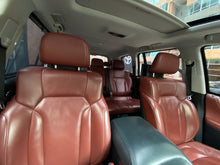 Cargar imagen en el visor de la galería, Lexus LX 570 Blindada Modelo 2017
