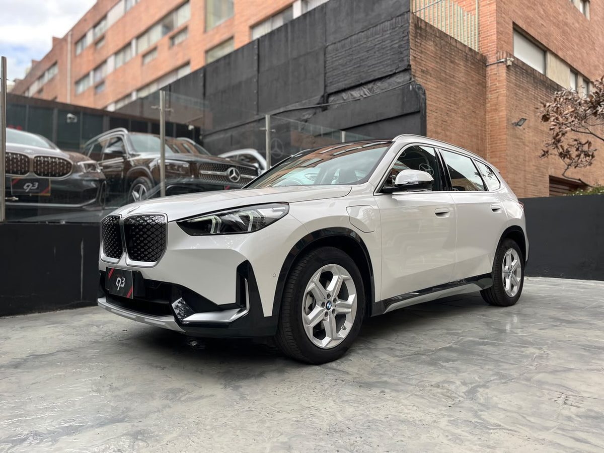 BMW iX1 2026