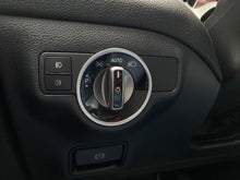 Cargar imagen en el visor de la galería, Mercedes-Benz GLA 200 Modelo 2018
