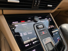 Cargar imagen en el visor de la galería, Porsche Cayenne Coupe Modelo 2022
