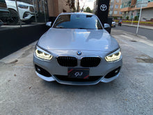 Cargar imagen en el visor de la galería, BMW 120I Paquete M Modelo 2017
