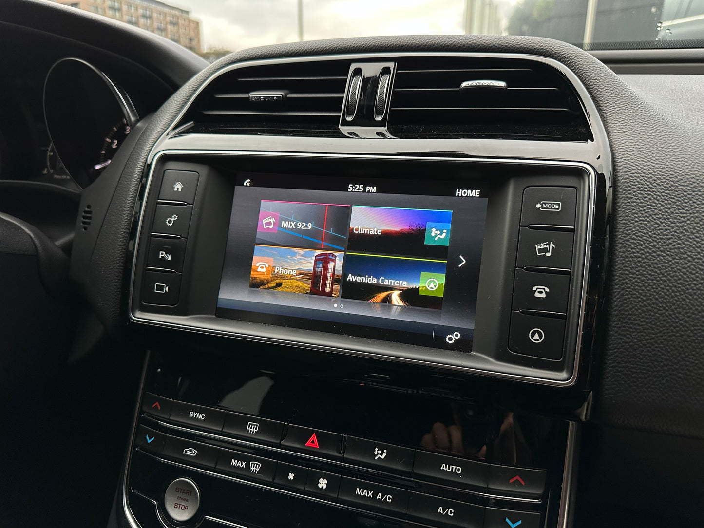 Jaguar XE Prestige Modelo 2018