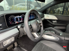 Cargar imagen en el visor de la galería, Mercedes Benz GLE 450 Coupé Modelo 2025
