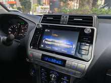 Cargar imagen en el visor de la galería, Toyota Land Cruiser Prado VXL Blindada Modelo 2018
