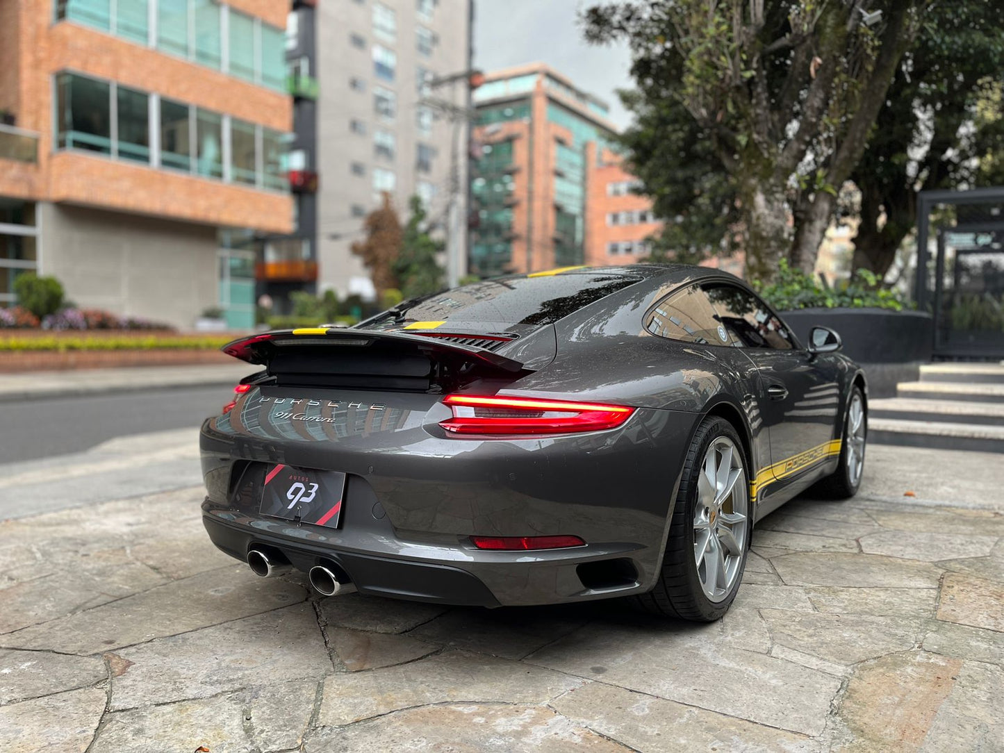 Porsche 911 Carrera Modelo 2018 - Autos 93