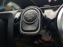 Cargar imagen en el visor de la galería, Mercedes-Benz AMG A35 4MATIC Modelo 2022
