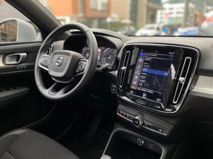 Volvo XC40 Momentum T4 Modelo 2020