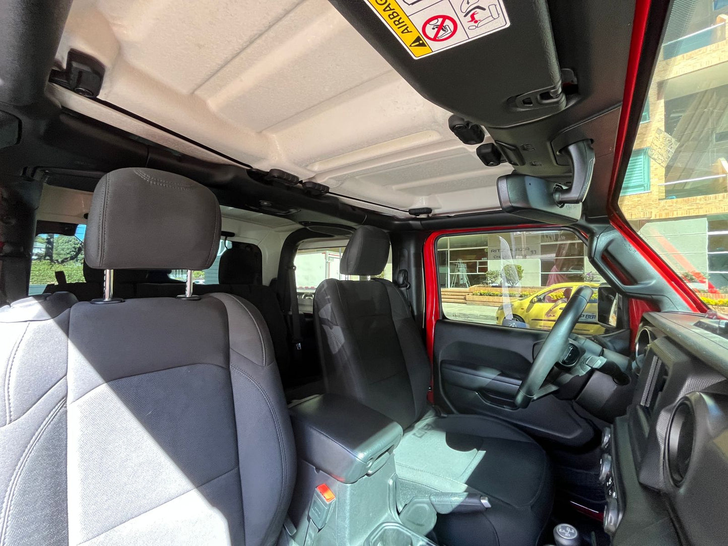Jeep Wrangler Sport Modelo 2022 - Autos 93